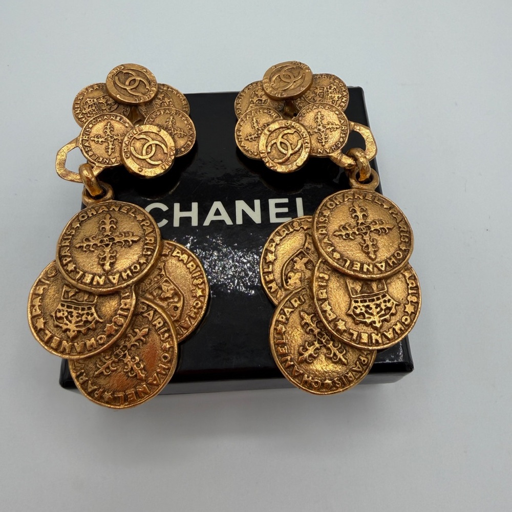 CHANEL Gold Metal Coin Medallion Drop Earrings, Signed 28 - Picture 10 of 14